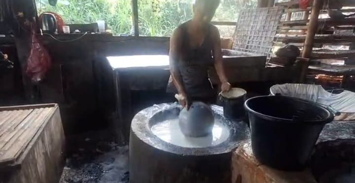 Perajin Tahu Desa Ciderum Mengeluh, Omzet Turun Akibat Harga Kedelai Naik