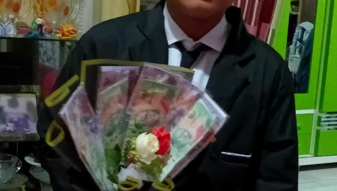 Dapa Ariadinata Raih Juara 3 Kelulusan SDN Nurul Palah Benteng, Orang Tua Bangga atas Prestasinya