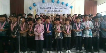 Tasyakuran Pelepasan Siswa Kelas VI SDN Sirnagalih 2 Berlangsung Meriah dan Penuh Haru