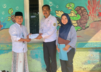 Pemdes Ciadeg Salurkan Bantuan Operasional untuk 60 Guru PAUD dan MDTA