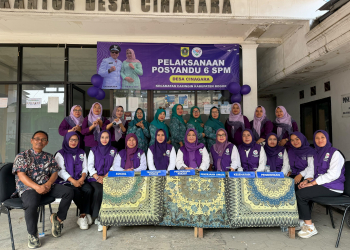 Ketua TP Posyandu Kecamatan Caringin Lakukan Pembinaan Posyandu di Desa Cinagara