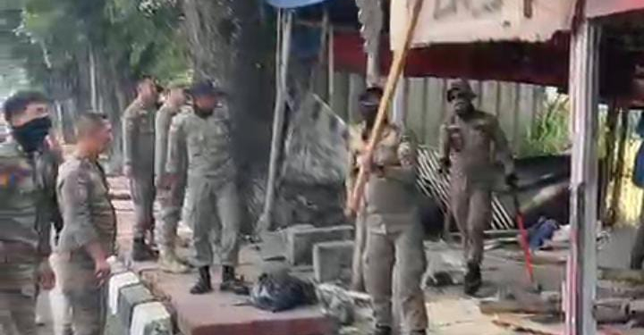 Satpol PP Kabupaten Bogor Tertibkan Bangli di Cigombong