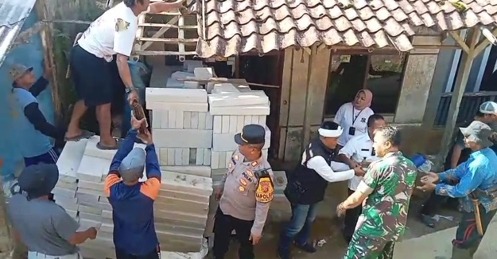 Bedah Rumah PWO Tahap Kedua Resmi Dimulai di Desa Lemah Duhur, Wujud Nyata Kepedulian untuk Warga