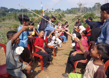Di Kaki Gunung Salak, Warga Neglasari Rayakan HUT RI dengan Lomba
