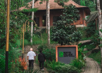 Kampoong Ecopreneur Bangun Ekosistem Peradaban Melalui Pendidikan, Lingkungan, dan Kemandirian Ekonomi
